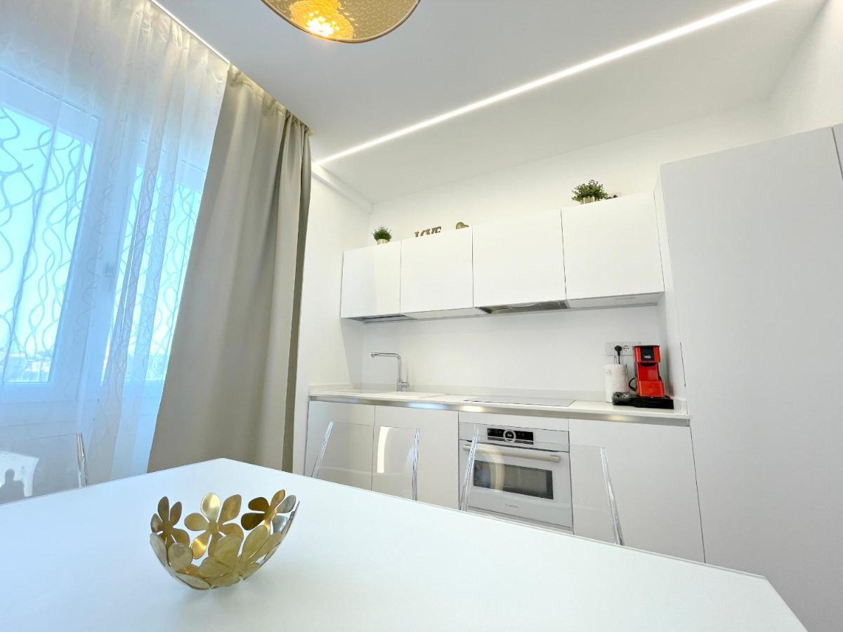 Arcioun Suite Riccione Exterior photo
